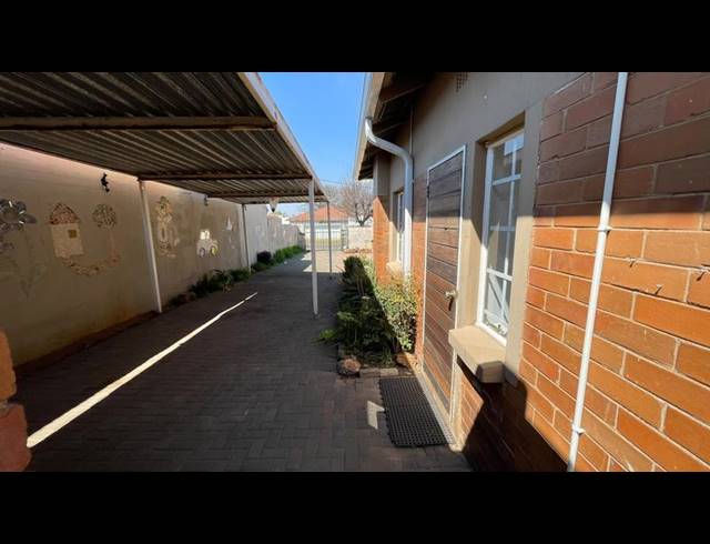5 BEDROOM PROPERTY TO RENT IN DISCOVERY